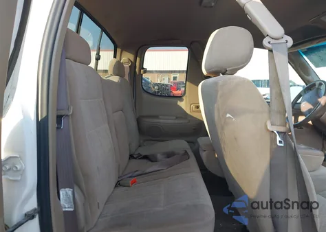 2004 Toyota Tundra Sr5 V8 from USA, damaged, VIN 5TBBT44104S455758